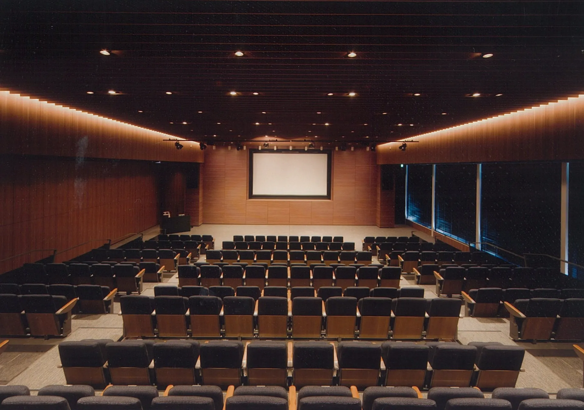 いちい信用金庫 本店